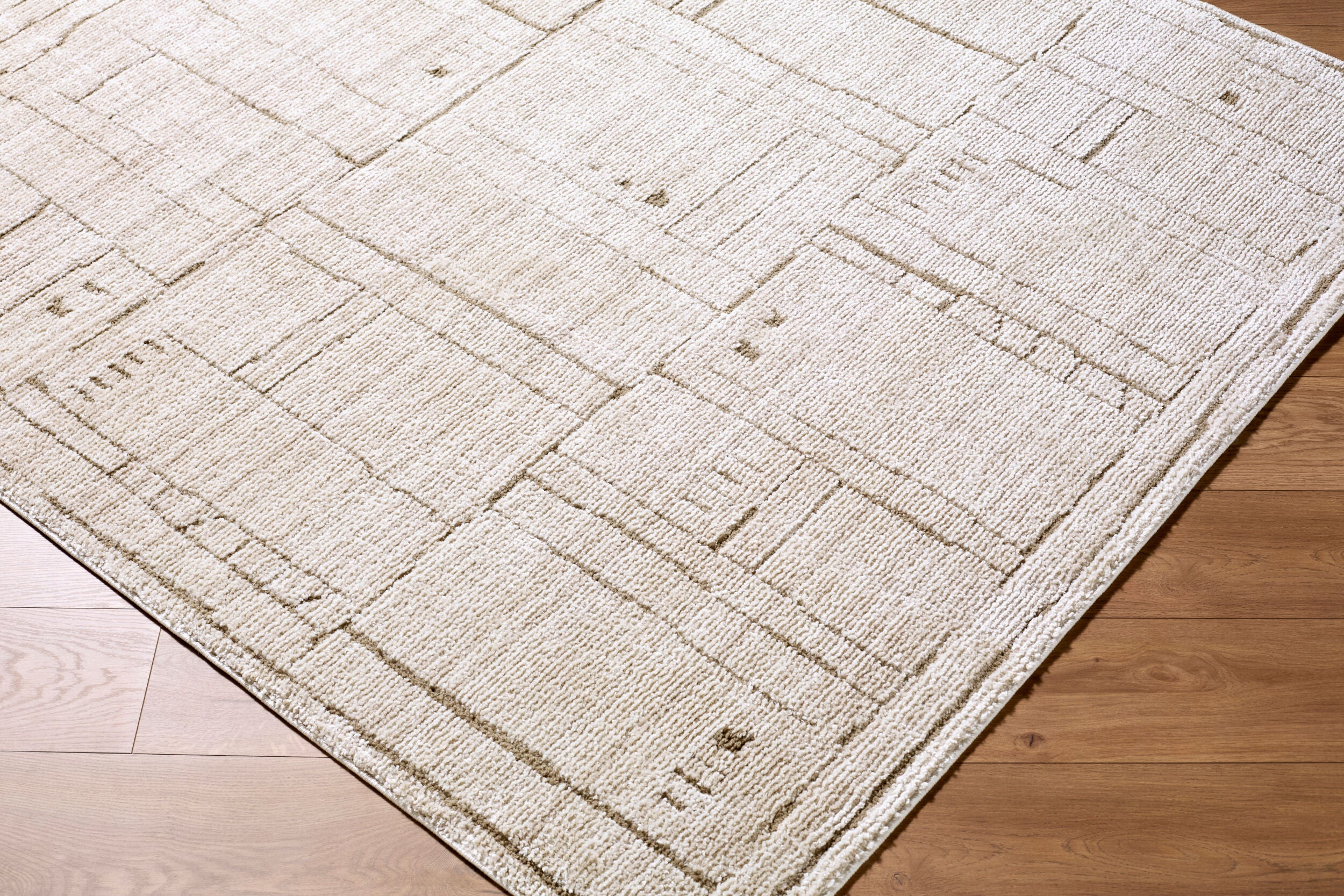 Alma Ivory White
