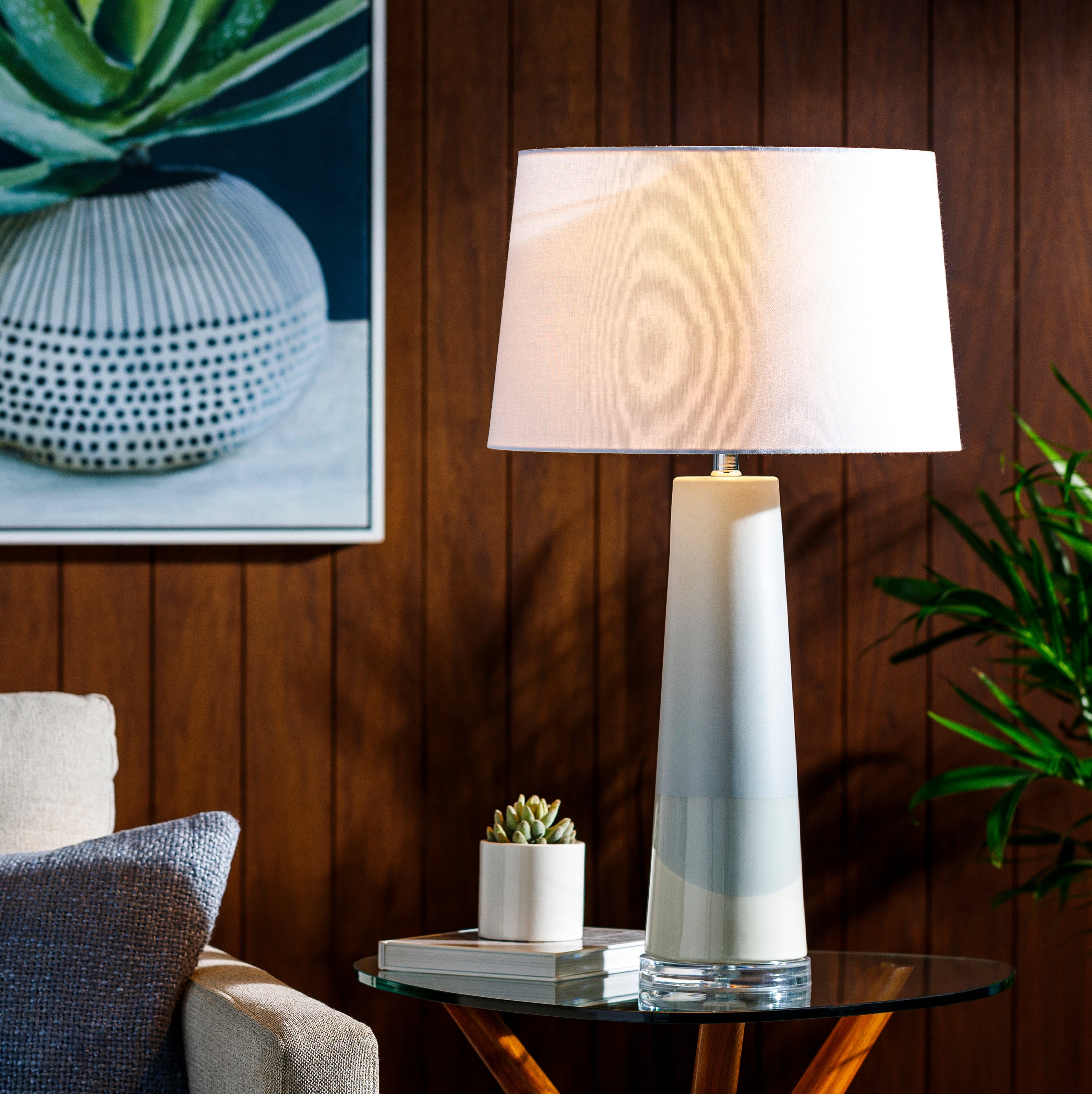 Lámpara de mesa Vaughn - Daaq Interiores