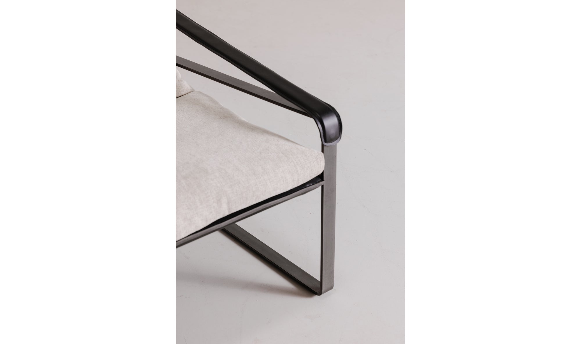 Silla Ocasional Auxiliar Connor - Daaq Interiores