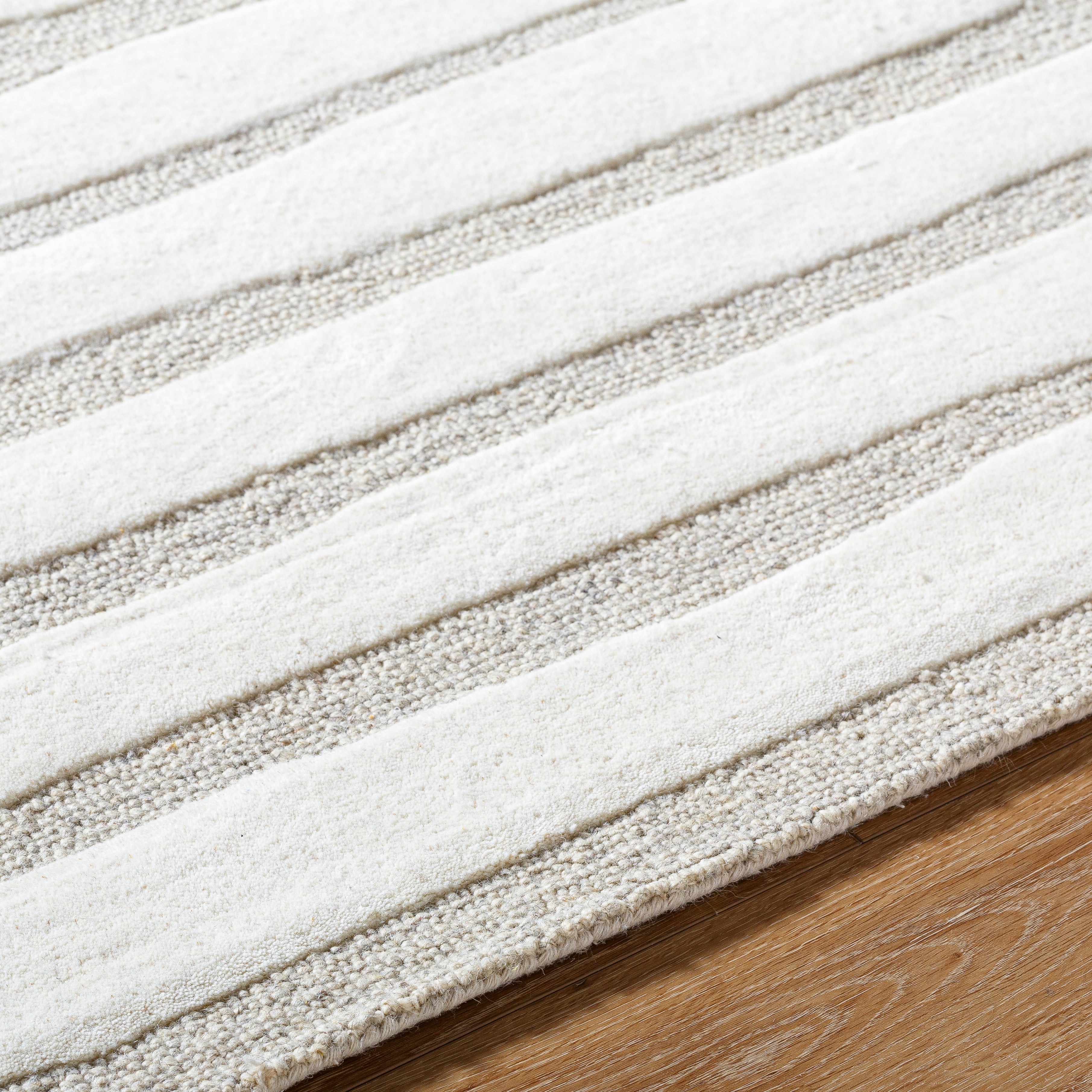 Tapete Brook Stripes Blanco - Daaq Interiores